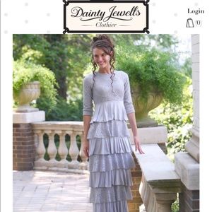 Dreaming in Vintage (Gray)